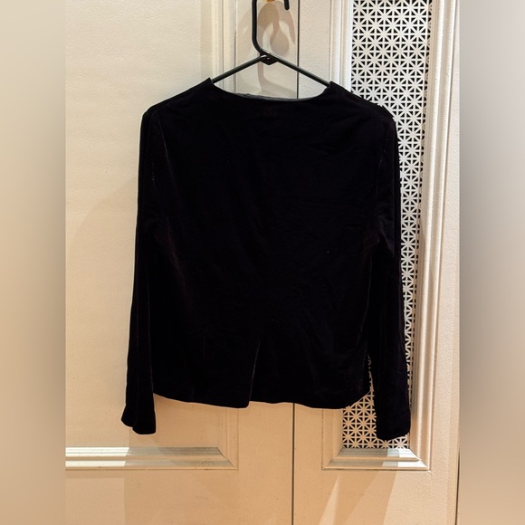 ❤️ RONNIE NICOLE ELEGANT BLACK VELVET JACKET WITH STYLISH BUTTON-UP DESIGN. - Picture 5 of 12